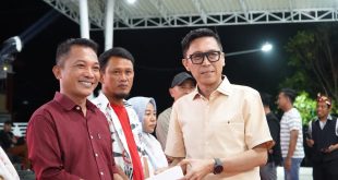Momen Istimewa Sangadi Saltim, Hadiah Juara IV Diserahkan Langsung Bupati Iskandar Kamaru